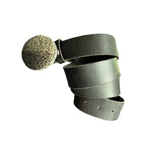 Stamp 10 black leather belt size‎ XL silver tone hammered buckle